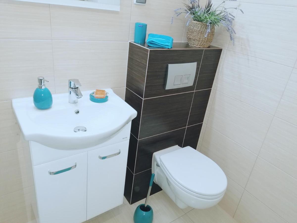 Apartament Turkus Z Ogrodem Kołobrzeg Exterior foto